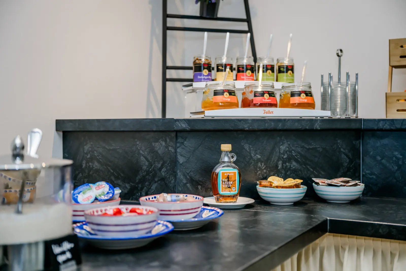 Jams and spreads
